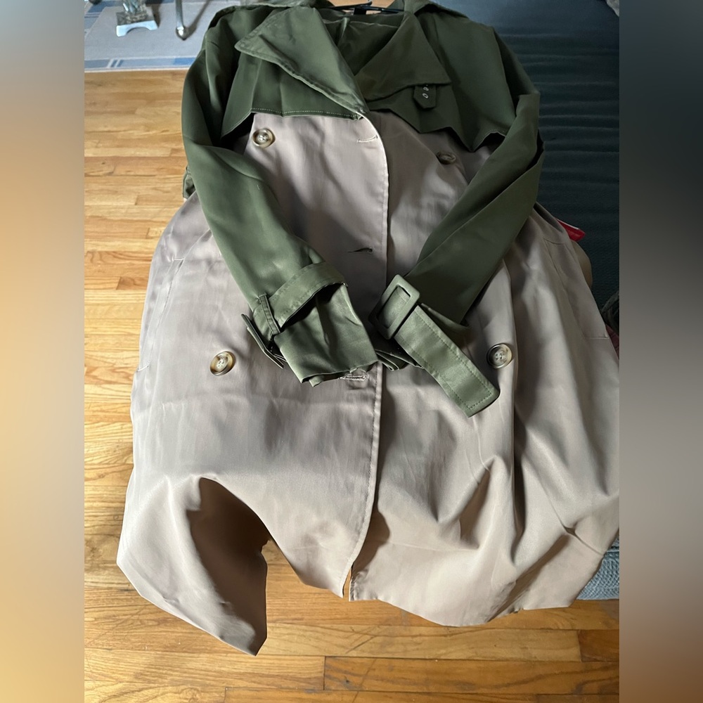 PrettyLittleThing Olive and Beige Oversized Trench Coat - Picture 3 of 7